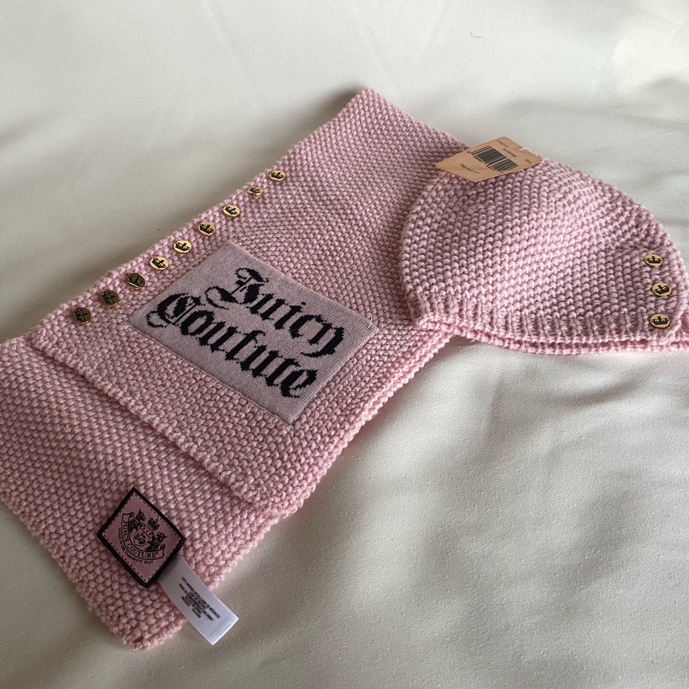JUICY COUTURE LIGHT PINK BEANIE AND SCARF SET - Picture 1 of 4